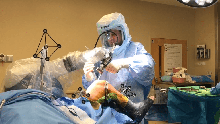 How Robots Help Surgeons Perform Better Hip And Knee Replacements 4456